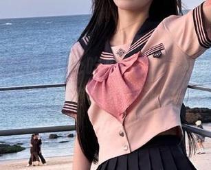 17c吃瓜网51:时刻关注,各条八卦线路随时更新,让你一手掌握!