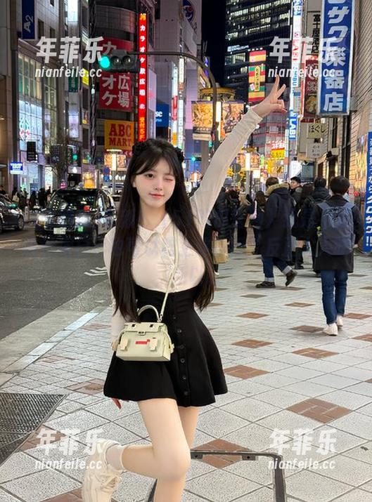 51吃瓜 最新!(51吃瓜官网)我是不是该觉得自己也可以吃上这份瓜?反正人人吃,所以...