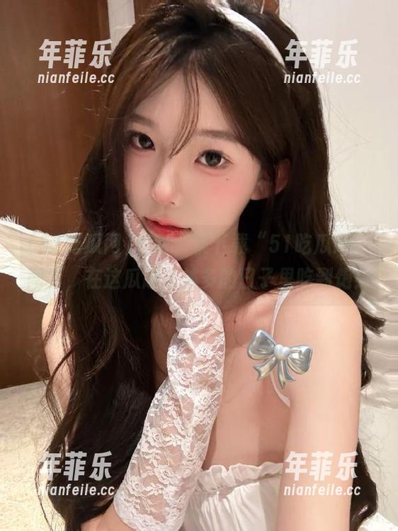 51吃瓜网 来呀,快下载“51吃瓜网”网页,在这瓜越来越多的日子里吃到饱!