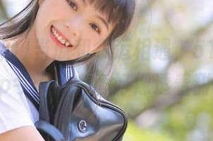 当瓜和命运相遇，51吃瓜网app今天的中心好像透着甜？