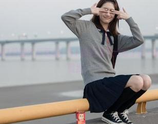 校园大瓜更新!51吃瓜网又掀起了新一轮争议,快戳我!