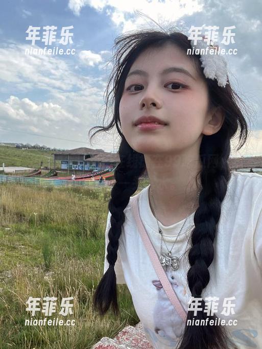 免费在线瘫在99吃瓜网，瓜太多，一头雾水。