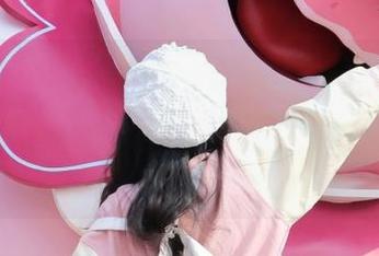 “cgg吃瓜黑料”网站的热度一般要等几天才能下降，翻翻瓜田吧！