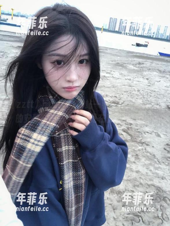 上zztt21网站一看，朋友圈异样的安静，想必大家都是在暗中瓜瓜吧？