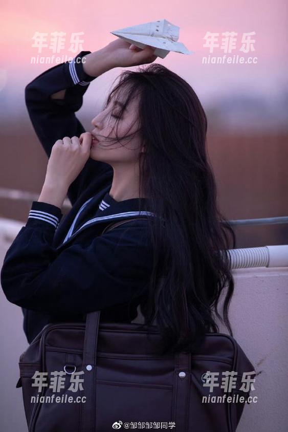 五一吃瓜首页热榜：今日大瓜接连轰炸，你的耳朵准备好了吗？