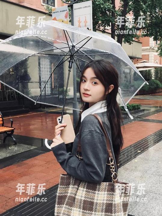 五一吃瓜网 别再纠结出游了,直接登录“五一吃瓜网”看热闹吧!