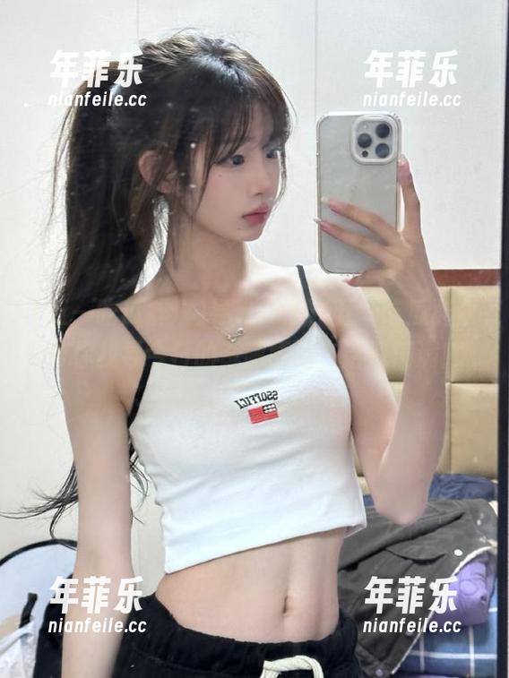 导航一下，五一吃瓜群众带你找寻今日的奇葩瞬间，话题满满！