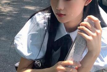 连接每一次惊奇，人人吃瓜网记录的奇葩瞬间让你停不下来！
