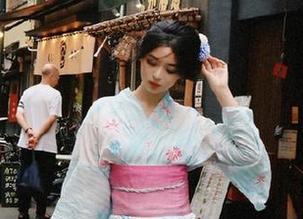 免费八卦任你挑,快来这里嗨翻我俩的吃瓜列表!