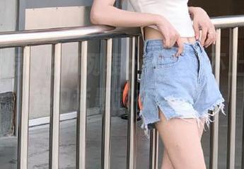 吃瓜列表app：爬不上热搜的热门话题就在这儿！