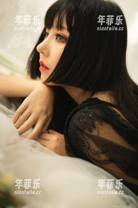 登录吃瓜天堂，幻想一下成为社交平台的八卦天使。