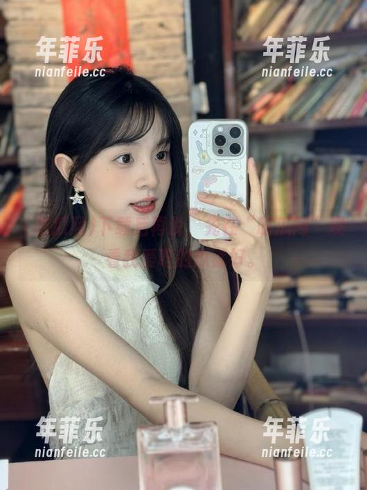 吃瓜网 下载后再说,先在“吃瓜网”观看我爱吃的瓜就好。