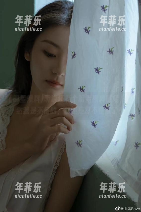 明星黑料 听说还有个明星黑料链接,当然我是不信的,但还是忍不住点了!
