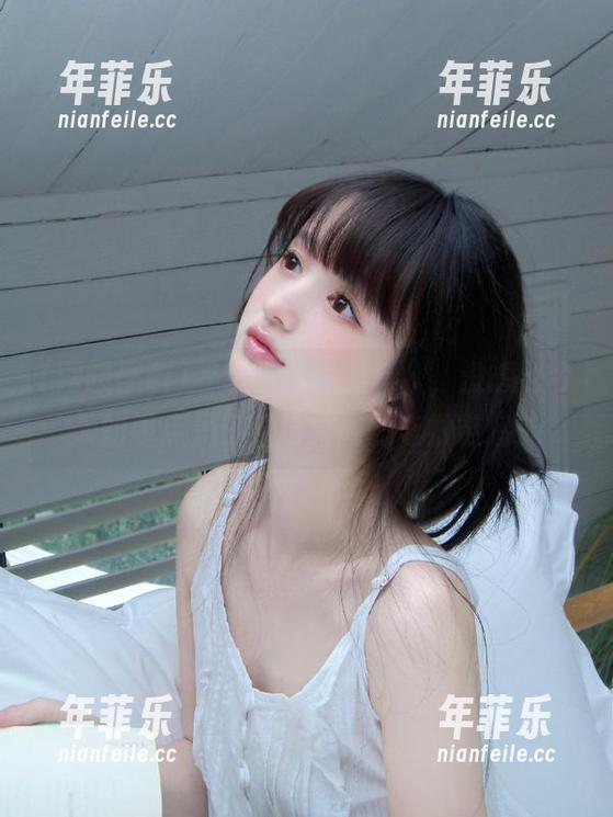 网曝黑料 登录“网曝黑料”,没想到今天的重点是口红与绯闻的奇妙链接?