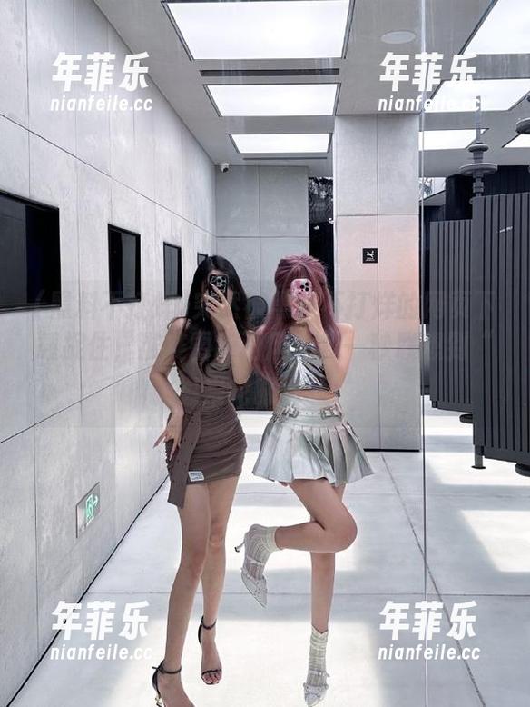 黑料不打烊 突然被黑料不打烊的网页下载捉住,猴赛雷的画风让我一秒联想到“爆米花时刻”!