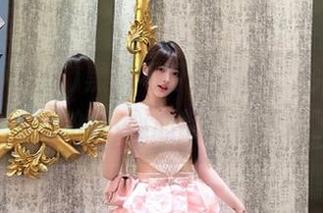 黑料不打烊app，今天的瓜香，连我的小心心都跟着颤抖了！