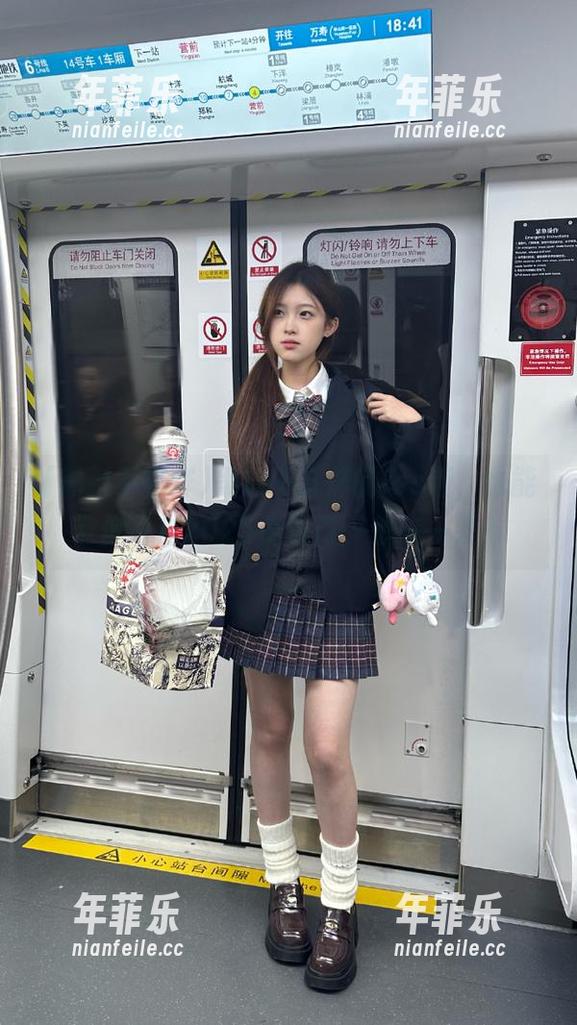 黑料不打烊 黑料不打烊的ios版,也能带你飞向2025传送门,想来一发?