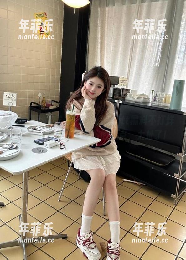 黑料不打烊 跟着“zzzzttt黑料不打烊”,分享些你想不到的爆点,太扯了!