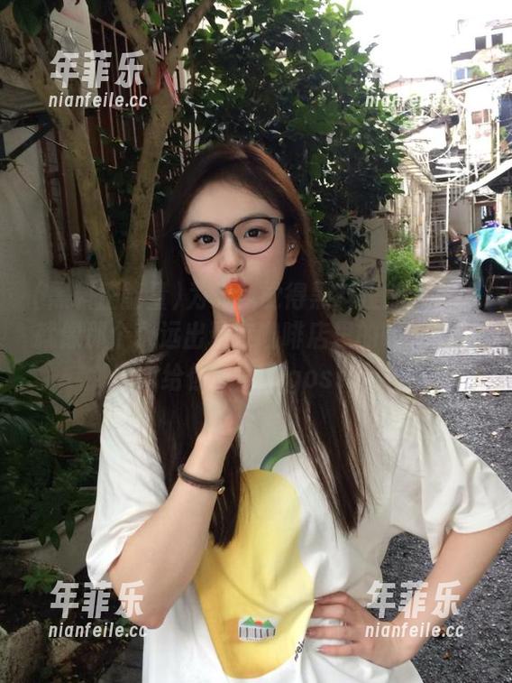 黑料正能量 为啥我觉得黑料正能量官网就像那个永远出现在咖啡店里的咖啡机,随时给你冲一杯gossip?