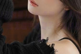 昨晚点进“黑料社正能量”网站,我无意中抓到了个破解版,美滋滋