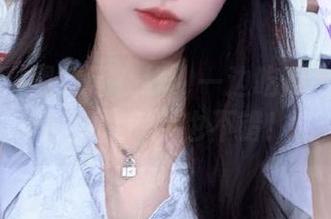 黑料网在线:一边吃瓜一边孤芳自赏,似乎也不错!